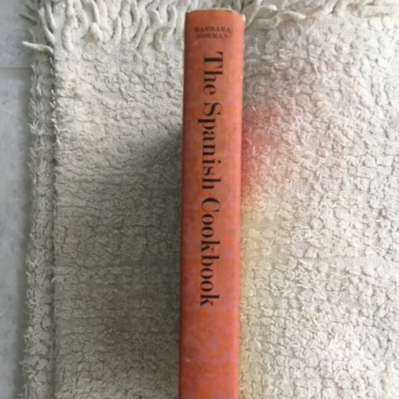 SPANISH COOKBOOK 1966 Tapas Paella Gazpacho+200 Best Spanish Recipes NOT Mexican - Picture 3 of 8
